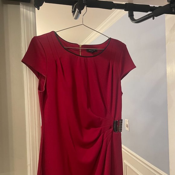 Red Dress Spense Size 10 - Picture 4 of 10